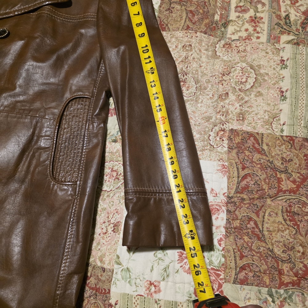 Men's Tan Leather Double-Breasted Trench Coat - Picture 9 of 10